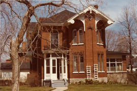 House at 52 Queen Street