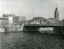 Lower Bridge over Moira River; City Hall at right